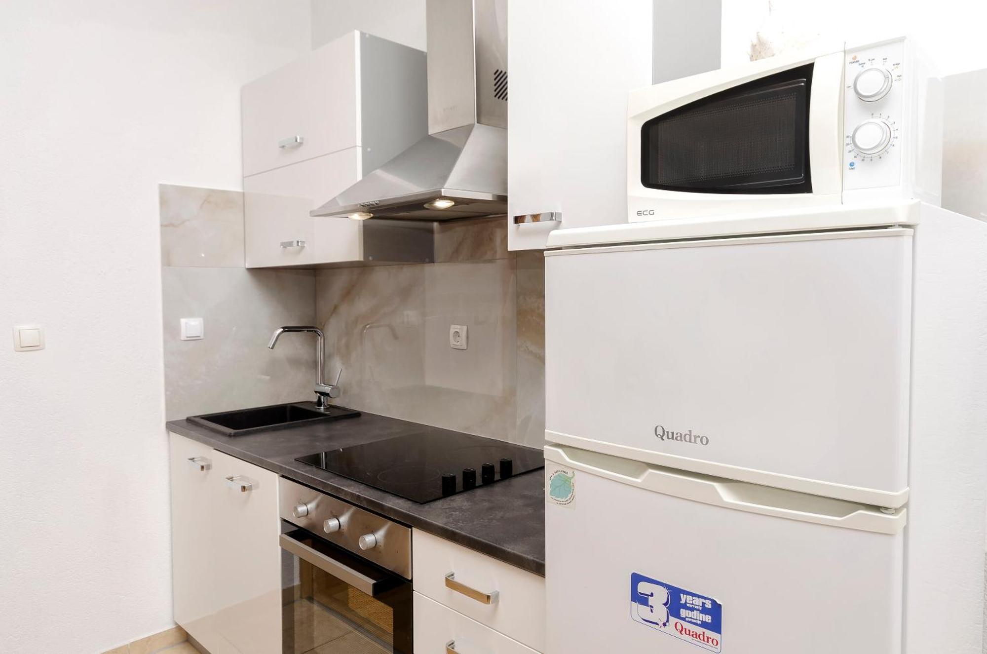 Apartment Ani Vodice Esterno foto