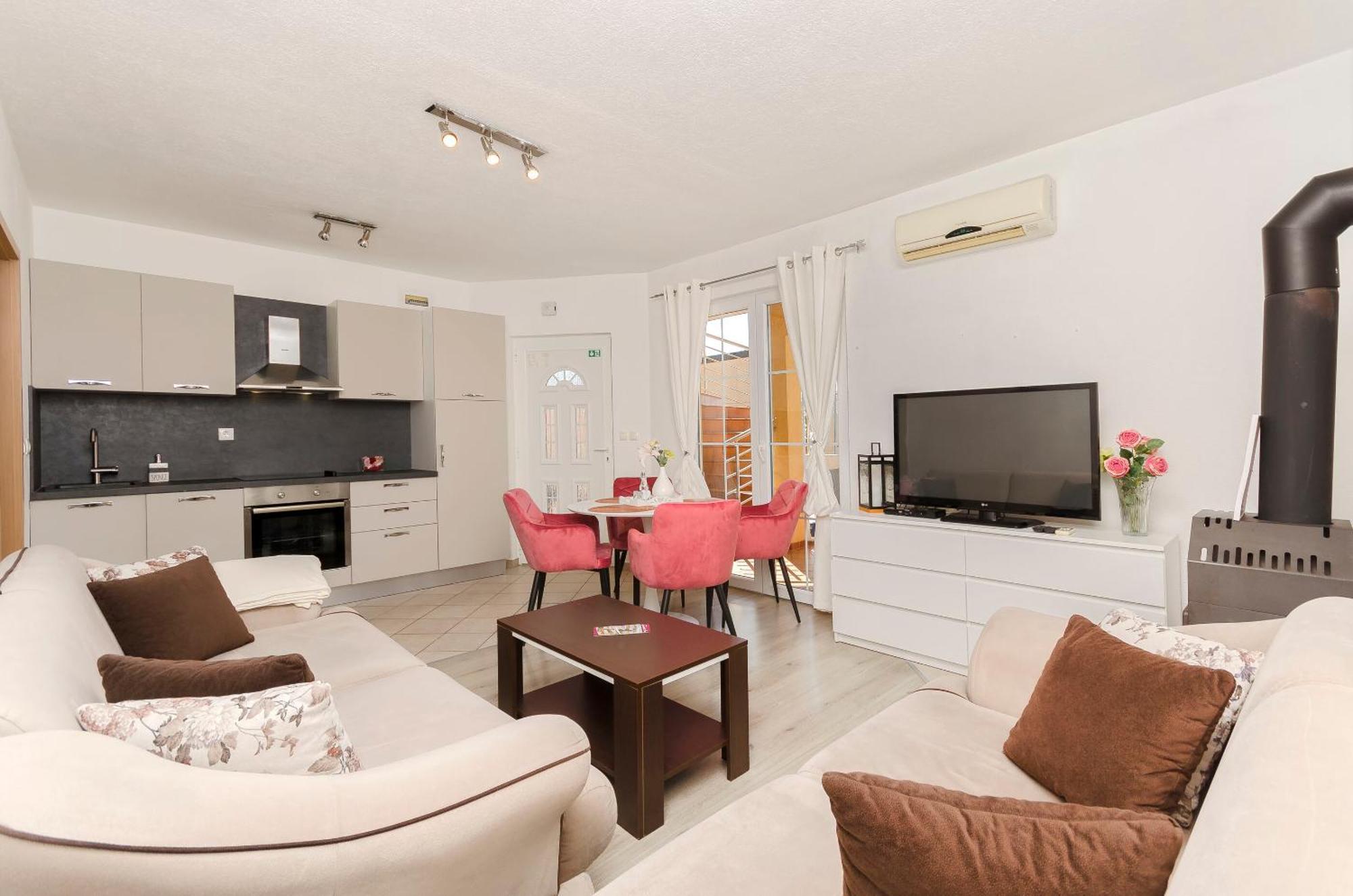 Apartment Ani Vodice Esterno foto