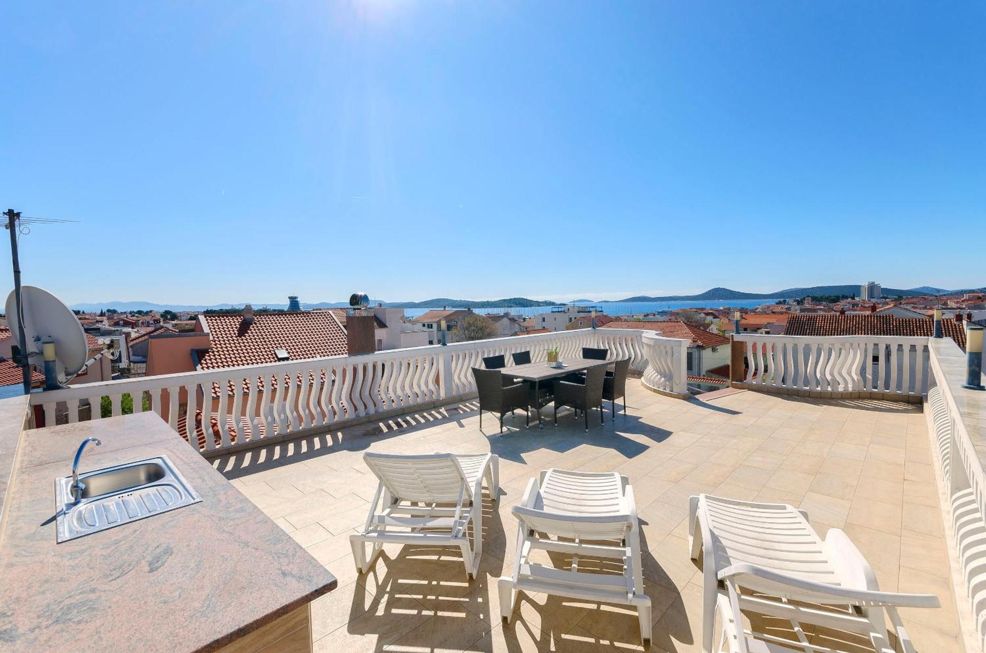 Apartment Ani Vodice Esterno foto