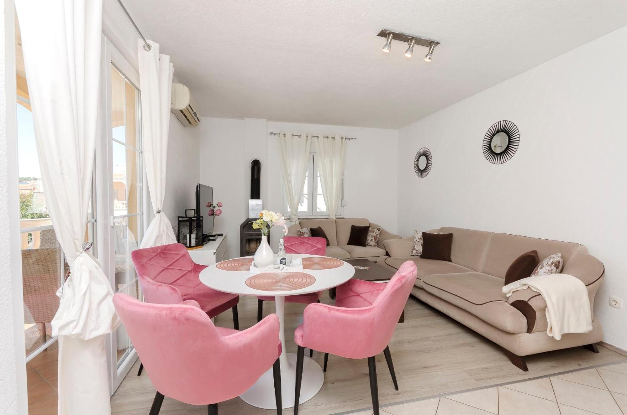 Apartment Ani Vodice Esterno foto
